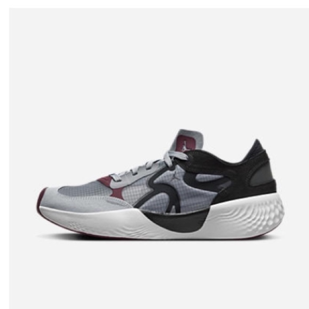 Jordan Delta 3 Low
Black/White/Cherrywood
Red/Wolf Grey
Men's Shoes
DN2647-001 - Picture 4 of 16